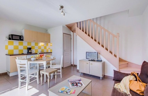 Colombiers Ski Chalet | Domaine d'Enserune M2P6