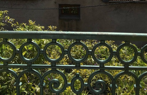 La Tour-Sur-Orb House | Domaine De Brousson