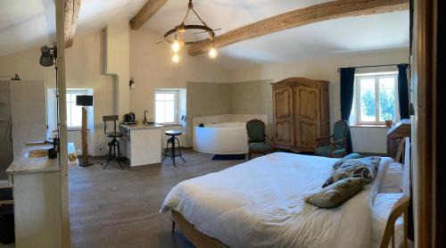 Sisteron Bed & Breakfast | Domaine de combe Beluze