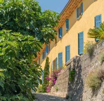 Grasse Bed & Breakfast | Domaine de la Cascade Parfumée