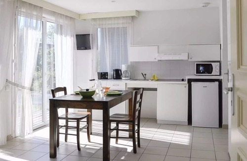 Montreal Apartment | Domaine de Saint Orens - 2 rooms 2/3 people PMR