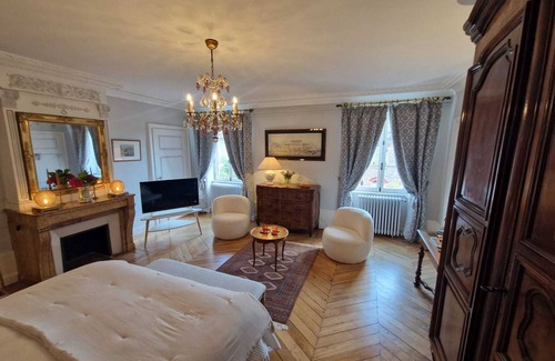 Denice Bed & Breakfast | DOMAINE DES FRANCHISES Bed and Breakfast - Beaujolais Pierres dorées