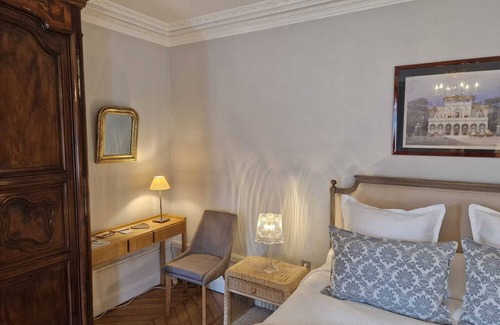 Denice Bed & Breakfast | DOMAINE DES FRANCHISES Bed and Breakfast - Beaujolais Pierres dorées