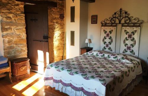 Larroque House | Domaine Du Colombier, Gite La Renaissance