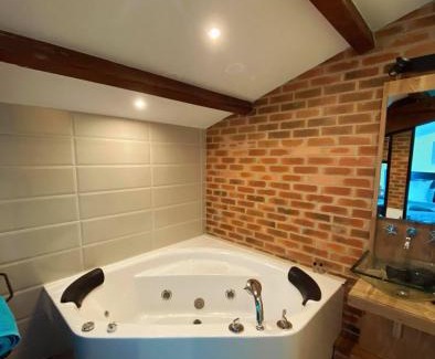 Saint-Christol-Les-Ales Bed & Breakfast | Domaine du Serre d'Avène