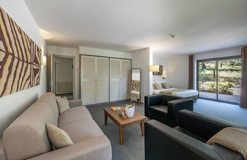 Flassans-sur-Issole Hotel | Domaine du Lac