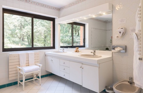 Flassans-sur-Issole Hotel | Domaine du Lac