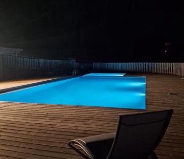 Saint-Martial-de-Nabirat Ski Chalet | Domaine de Grézelou