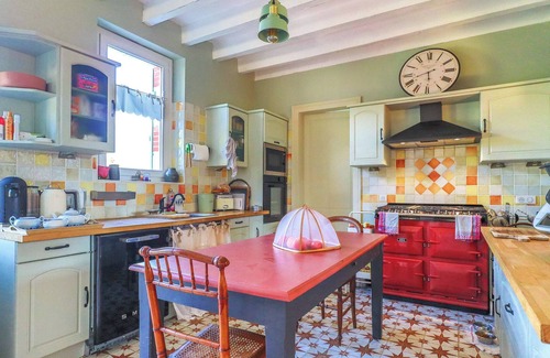 Trensacq House | Domaine Les Maisons Des Houssats with shared pool, terrace and Wi-Fi