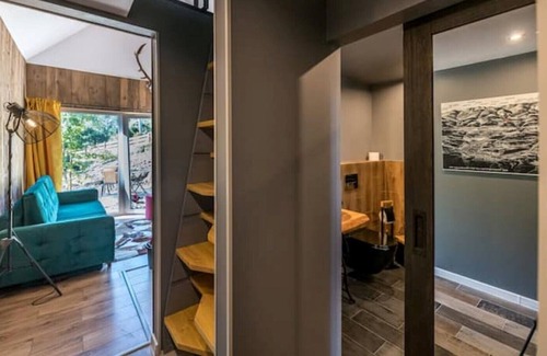 Przesieka Cabin | Domandi Lodge 3 - Sauna, Hottub, ski Wardrobe,wifi