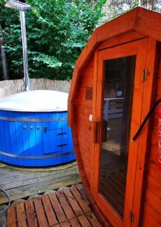 Rakow Apartment | Domek letniskowy całoroczny zalew Chańcza Willa Leśny Czar balia sauna