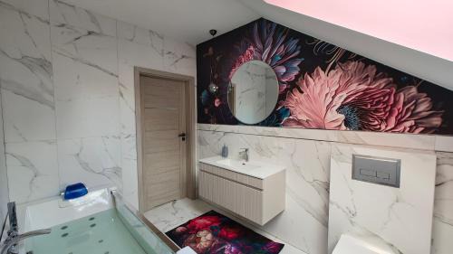 Chrzanow Apartment | Domek Liliowe Marzenie