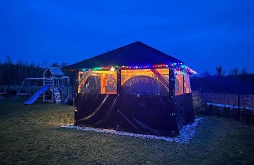 Gizycko House | Domek Western House Fuleda z Gorącą Balią i Kominkiem