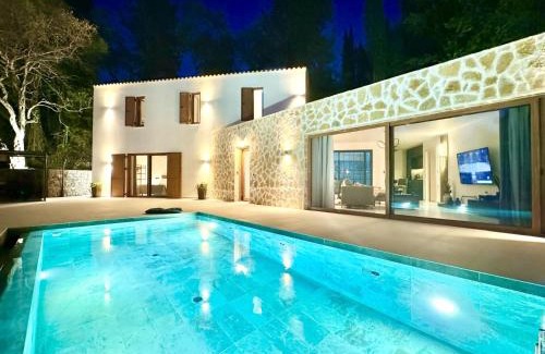 Achilleio Villa | Domenico Morani Luxury Villa Concept with private pool by DadoVillas