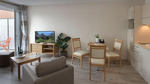 Les Perroquets Apartment | Domitys Les Raisins Bleus