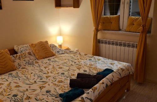 Solina Cabin | Domki i apartamenty nad jeziorem solińskim z basenem I widokiem na góry