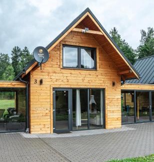 Woliborz House | Domki Nad Stawami z Jacuzzi i Sauną 3