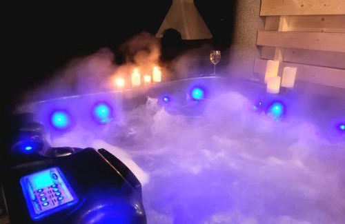 Sosnowka Ski Chalet | Domki z jacuzzi Zacisze w Górach