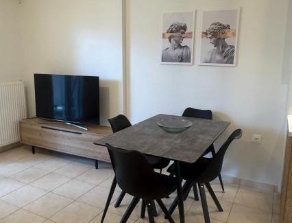 Larissa Apartment | Domus Philippi & parking