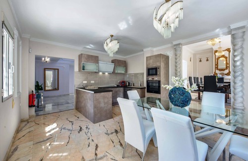 Urbanizacion Hacienda las Chapas Villa | Domus Vesta a luxury huge villa with 10 bedrooms close to Niky Beach and Banus