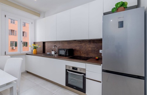 San Giovanni Apartment | DomusAurea 2 apartments 5 bedrooms a stone's throw from the Colosseum