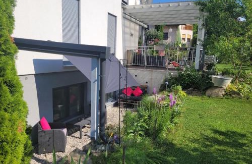 Augsdorf Apartment | Don Papas Büruh Apartment
