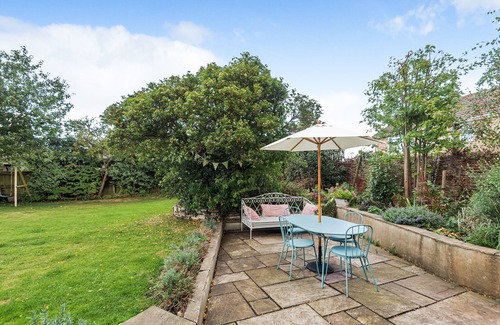 Whitcombe House | Dorset Thatched Cottage in the Heart of a Broadmayne close to the jurassic coast