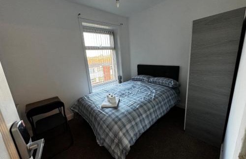 Accrington House | Double bed BW3 Accrington Burnley
