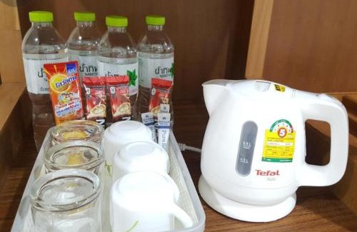 Ban Chang Lo Hotel | Double D Rooms & Cafe