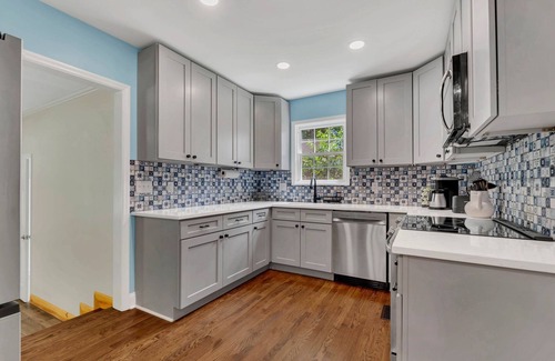 Murfreesboro House | Double Diamond Rentals- 4bdr near MTSU/City Square