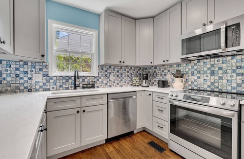 Murfreesboro House | Double Diamond Rentals- 4bdr near MTSU/City Square