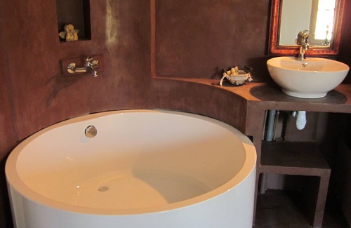 La Baume-de-Transit Bed & Breakfast | Double room-Chocolat-Standard-Private Bathroom-Countryside view