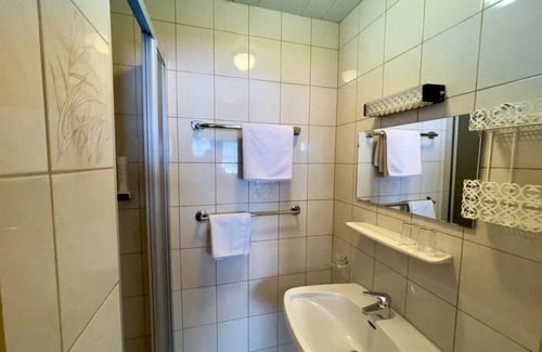 Muehlbach Am Hochkoenig House | Double room, balcony (room 2) - Gasthof Scherer