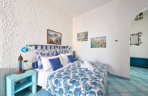 Succhivo Bed & Breakfast | Double room-Classic-Ensuite with Shower-Garden view