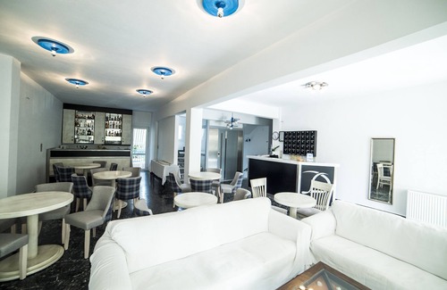 Kamena Vourla House | DOUBLE ROOM IN A HOTEL 3Sterne