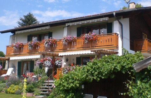 Bad Bayersoien Apartment | Double room no. 3 - Gästehaus Seeleiten
