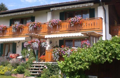 Bad Bayersoien Apartment | Double room no. 3 - Gästehaus Seeleiten