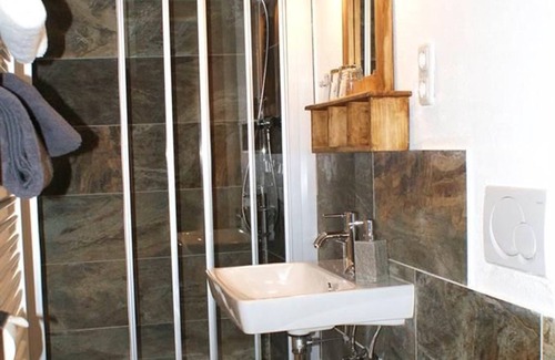 Zell am See Bed & Breakfast | Double Room with Balcony & Winter Garden Lake View - Ditzer, Haus