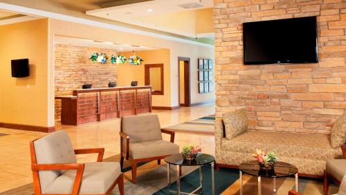 Collinsville Hotel | DoubleTree by Hilton Collinsville/St.Louis