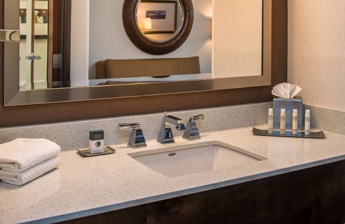 Salem Hotel | Doubletree by Hilton Salem