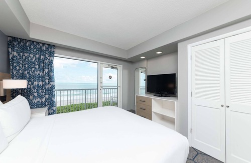 Ocean Park Hotel | DoubleTree Suites by Hilton Melbourne Beach Oceanfront