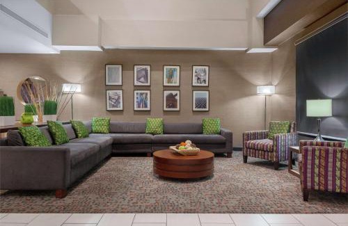 Miamisburg Hotel | DoubleTree Suites by Hilton Hotel Dayton - Miamisburg