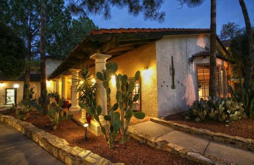 Tucson Hotel | DoubleTree Suites by Hilton Tucson Airport