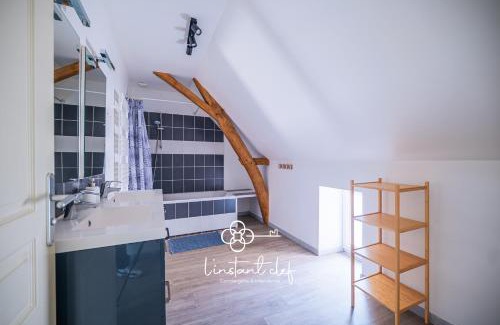 Parigne-lʼEveque House | Douceur bucolique, jardin & mezzanine cosy