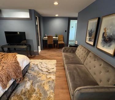 Laurelhurst Apartment | Dougan Suites