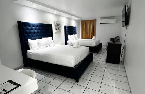 Cabo Rojo Hotel | Douglas Highway Hotel