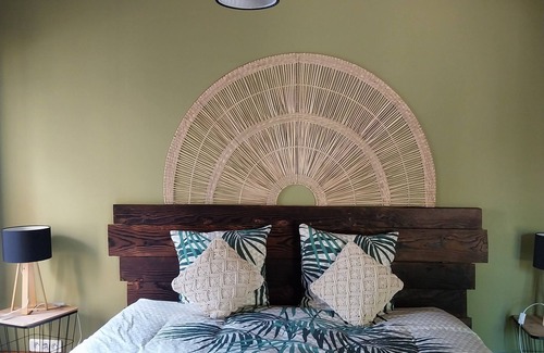 Douville Bed & Breakfast | Douvilla