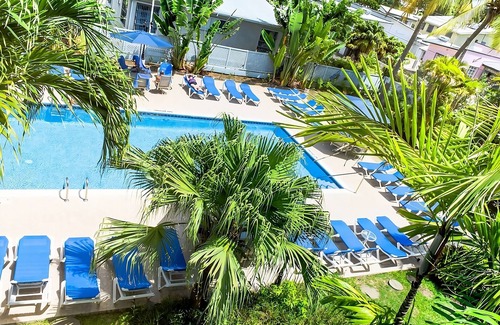 St. Lawrence Gap Apartment | Dover Beach and Turtle Beach Tour! 4 Kid-friendly Units w/Balcony! FREE Parking