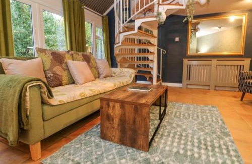 Mabe House | Dowager Cottage