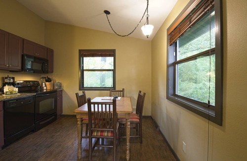 Wisconsin Dells Cottage | Down- Home Christmas Mountain Village, 2 Bedroom Cottage